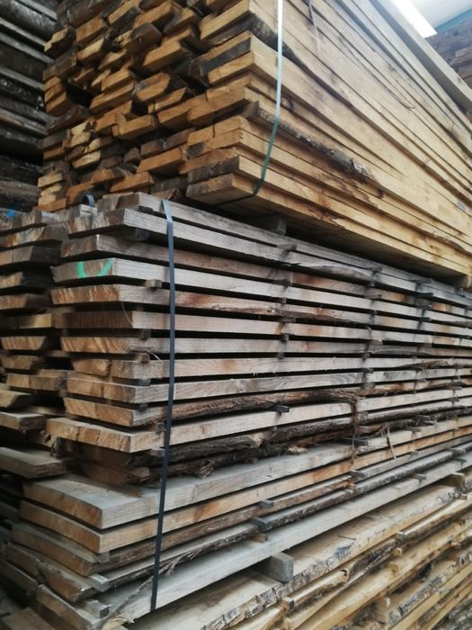 Madeira de castanho seca