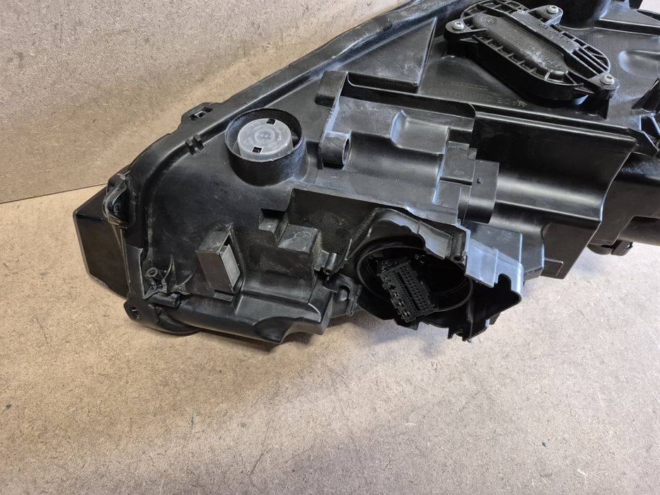 Lampa reflektor full led skoda scala lewy europa