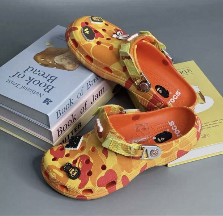 Крокси Bape , crocs Bape , тапки бейп , бейп крокс , шльопанці Bape
