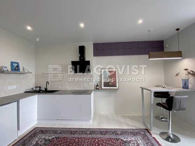 Продам ЖК Медовий 32 м с ремонтом   Кадетский Гай 10 .