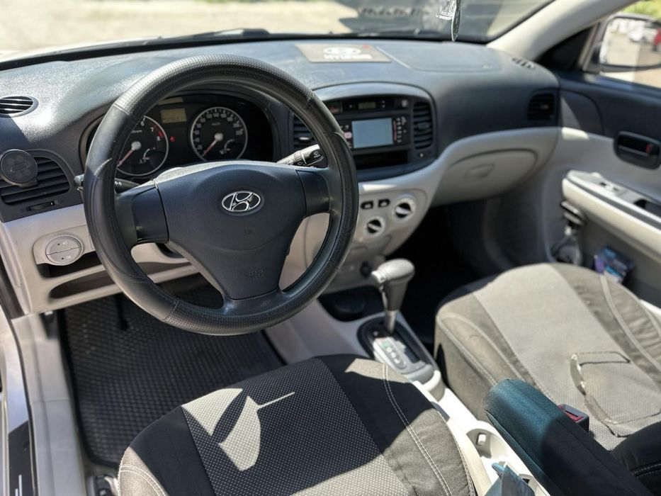 Hyundai Accent автомат