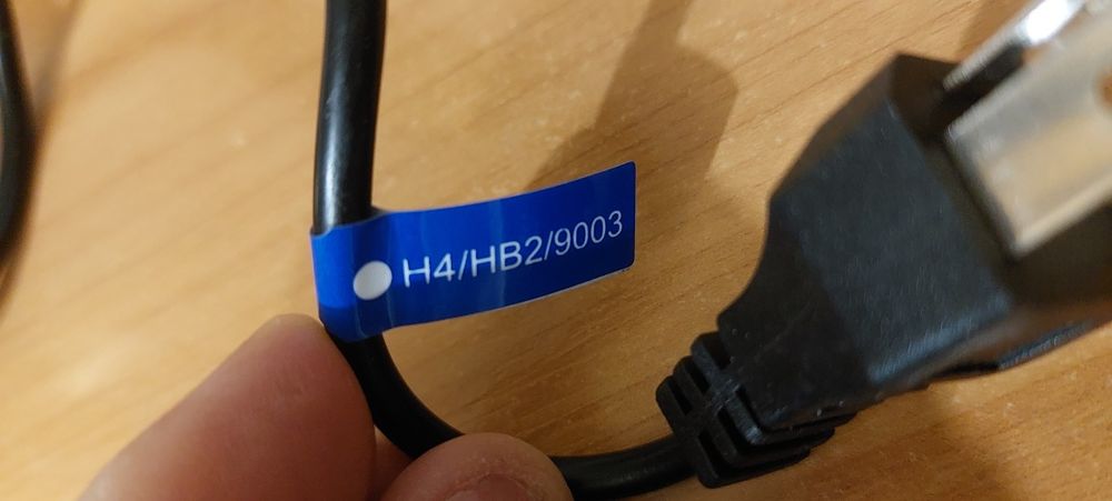 Лед лампи Н4 на авто