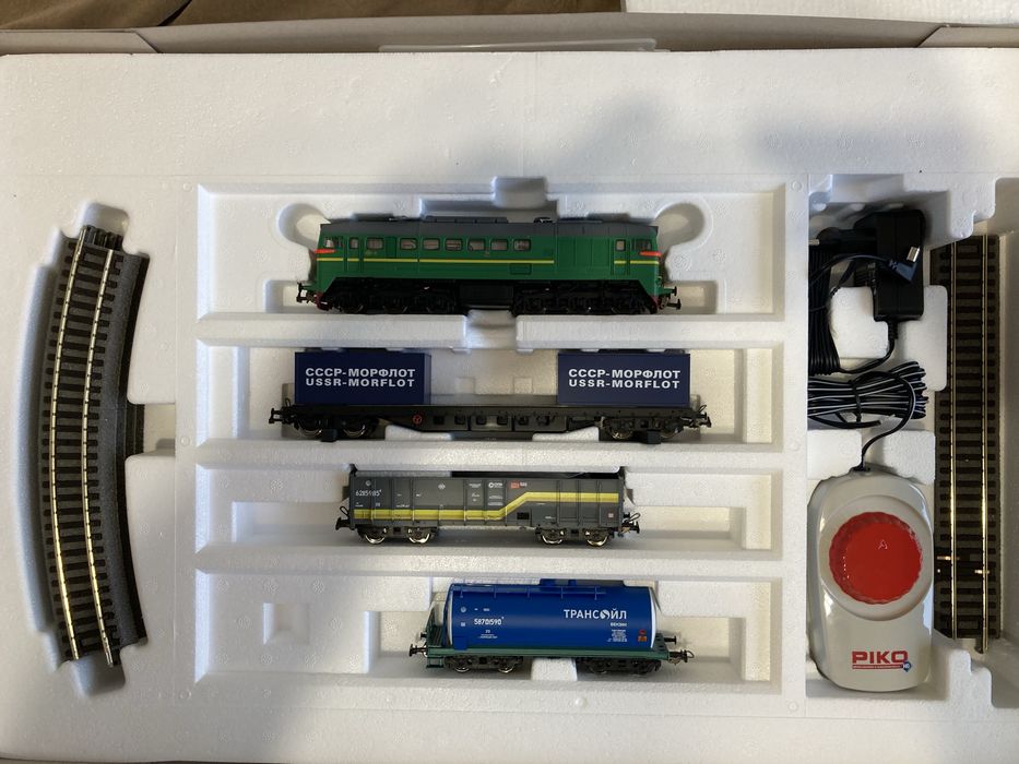 Железная дорога PIKO 97940 грузовой поезд с М62. Масштаб НО.: 14