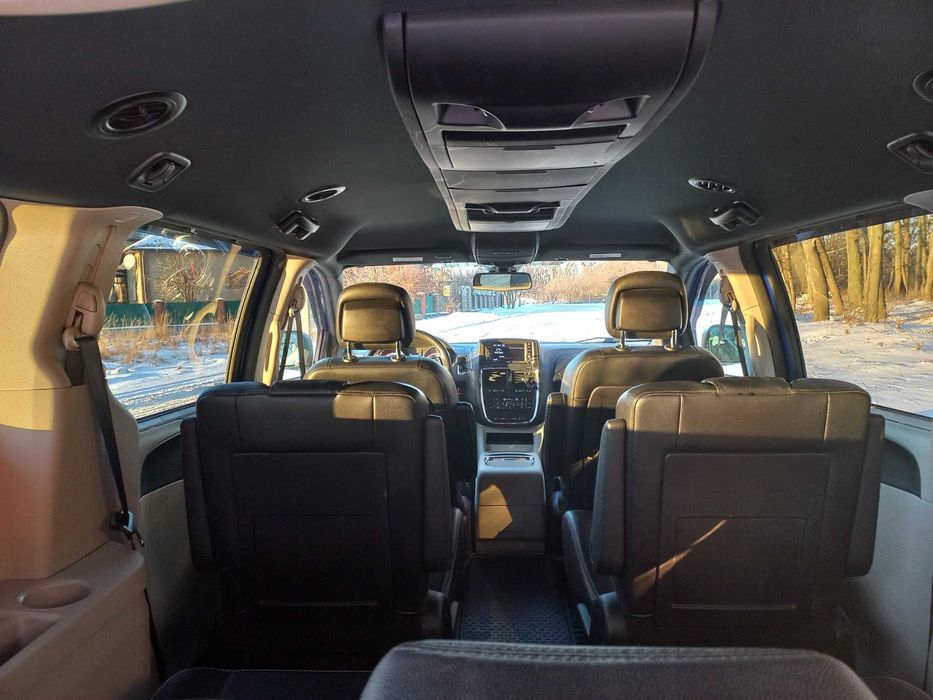 Dodge Grand Caravan 5  2019 р. GT CREW SXT + Мінівен 7 місць