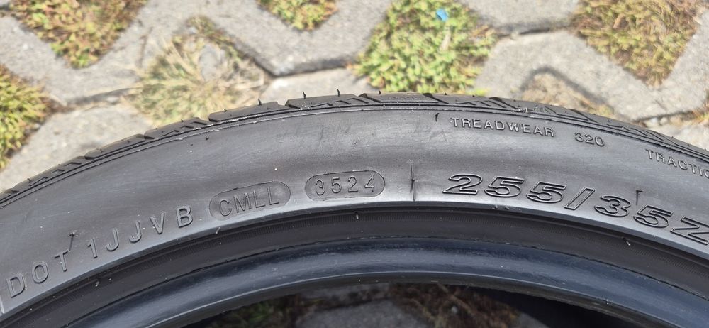 255/35zr19 96W Nexen NFera SU4 z 2024r.