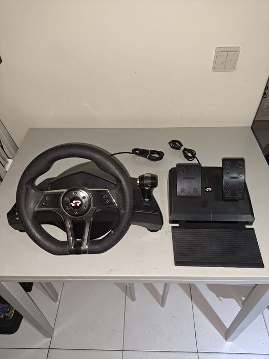 FR-TEC Hurricane Wheel MKII Volante e Pedais para PC/PS4/PS3/Nintendo Switch em ótimo estado .