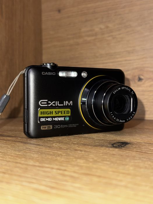 Casio Exilim EX-FC100 Black