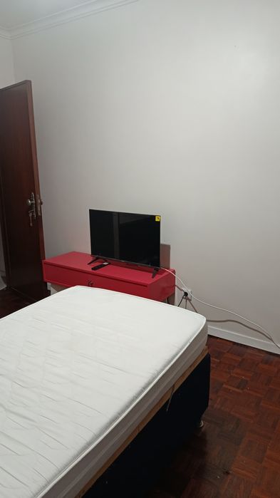 Arrendo quarto em parede