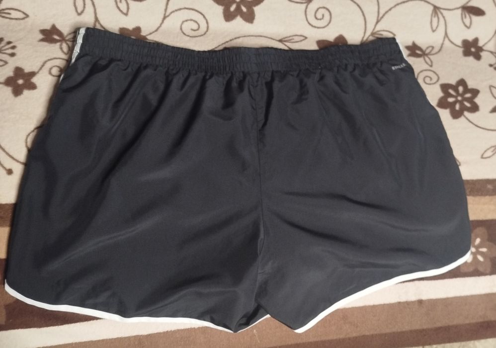Spodenki krótkie damskie Adidas rozmiar 4XL stan idealny