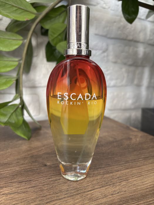 Escada Rockin Rio