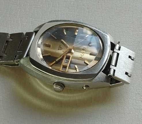 Винтажные часы Orient ChronоАce в редком формфактое