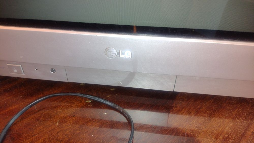 Телевізор LG flatron