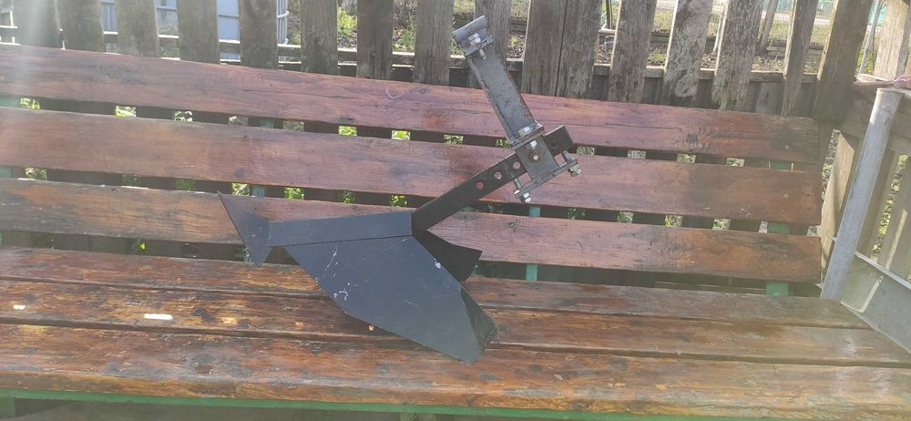 Плуг до мотоблока Зірка