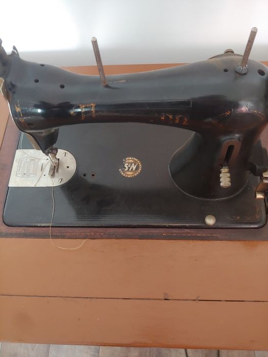 Maszyna do szycia antyk