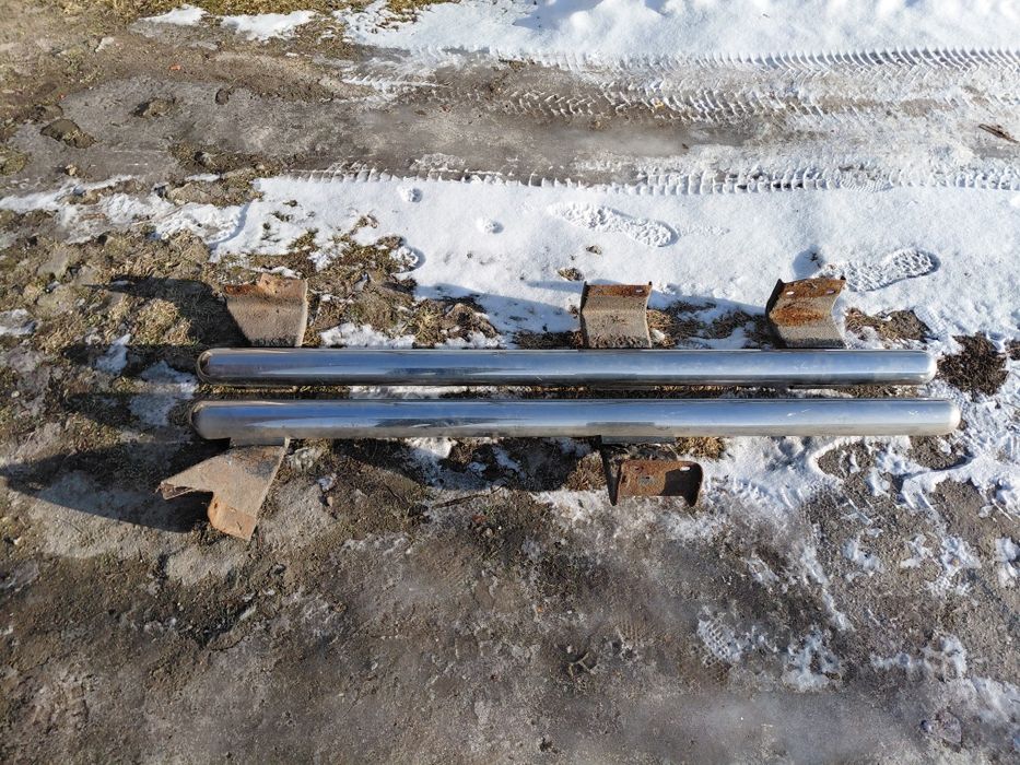 Orurowanie boczne mazda tributte