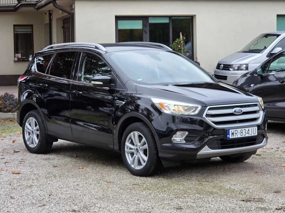 Ford Kuga LiFT 2,0 TDCi 150KM piękny stan mały przebieg do końca serwisowany