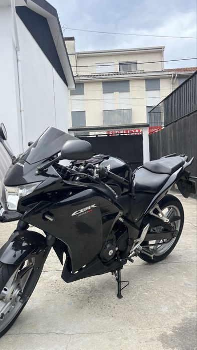 Honda CBR250R- ler descrição