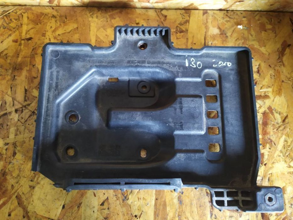 BASE DA BATERIA HYUNDAI I30 KIA CEED 37150-1H500