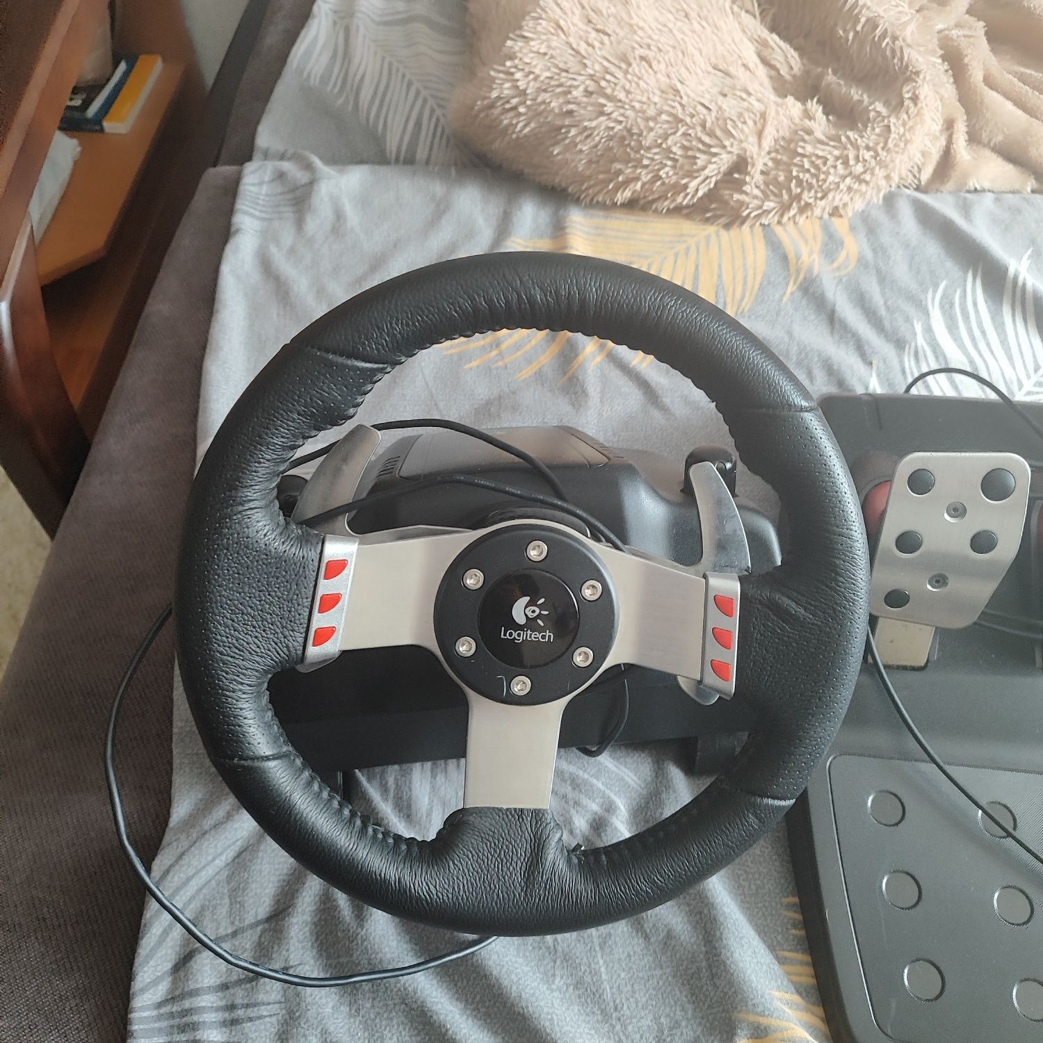 Продам игровой руль Logitech G27 +кпп: 9 500 грн. - Аксесуари Єрки на Olx