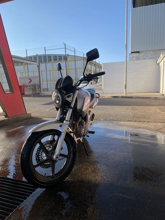 Honda CBF 250 Twister 2010 – Excelente oportunidade! Preço abaixo do mercado