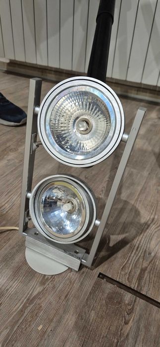 Candeeiro de parede/teto com 2 focos direcionáveis