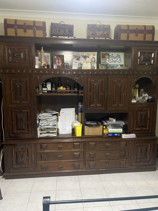 Armário/Estante de madeira maciça