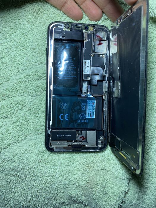 iPhone X 64 GB SpaceGray neverlock без icloud під ремонт чи відновленя