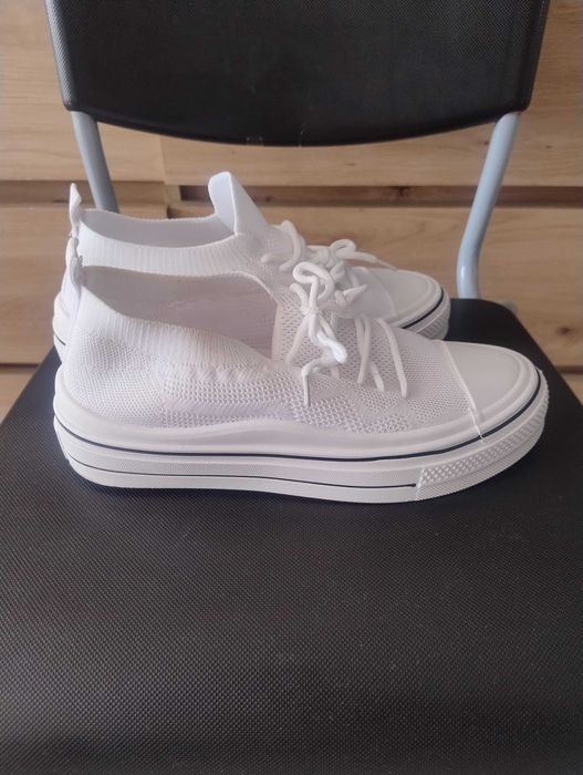 Trampki na lato Born2be rozmiar 38