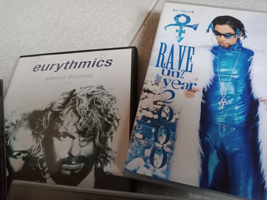 DVD Musicais - Vários artistas e bandas - como novos - Música