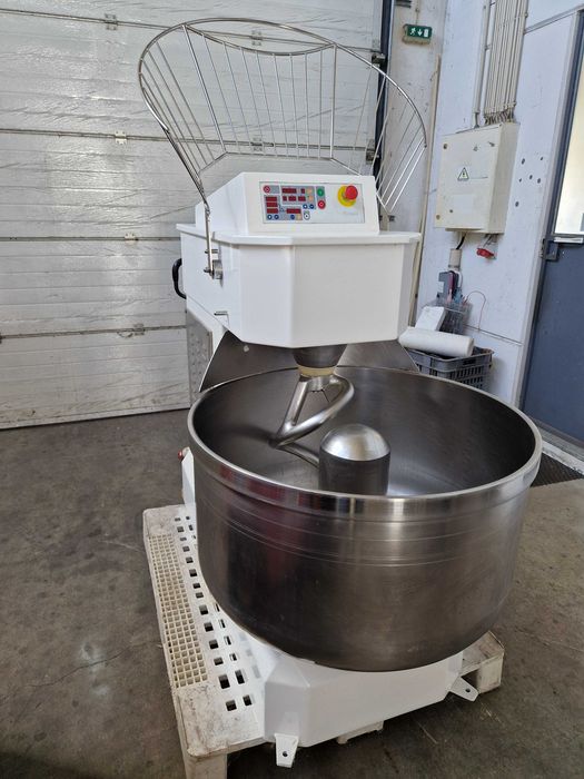 Amassadeira Espiral Reparada - Ferneto 80 kg de Farinha, Trifásica