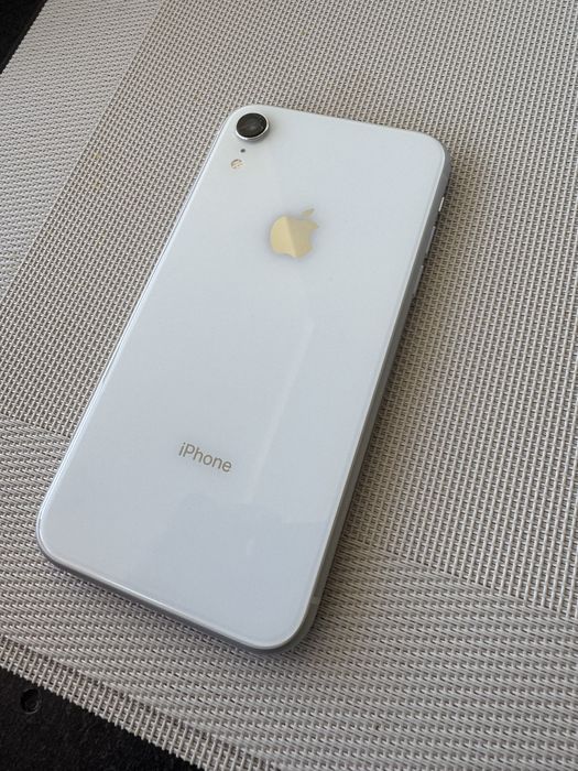 Iphone XR 64gb білий