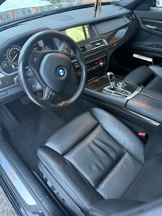Sprzedam BMW 740D Lift