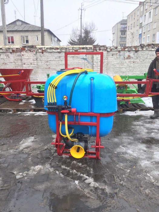 Оприскувач оприскувач навісний Польща Віракс Wirax