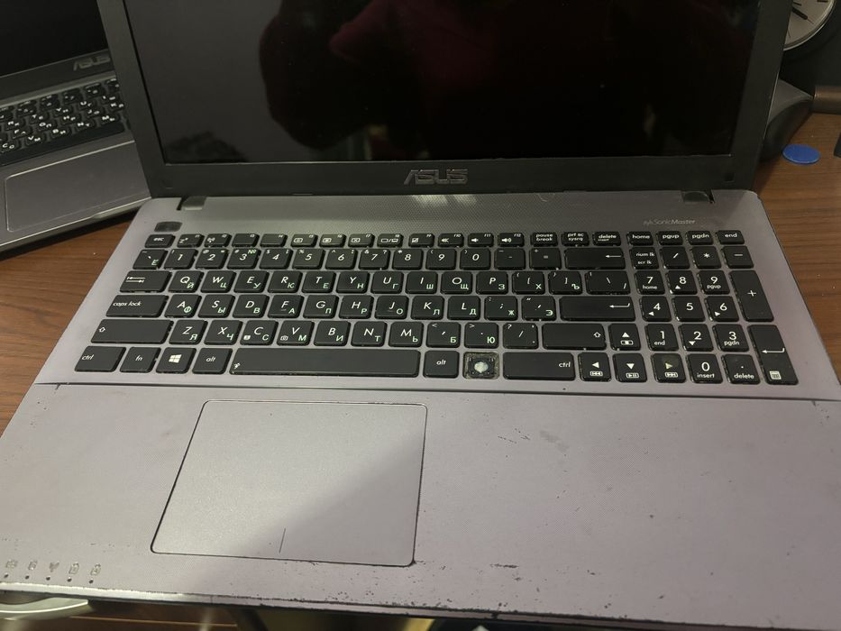 Laptop  ASUS  X5550C