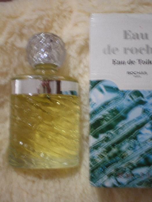 Eau de Rochas original na embalagem