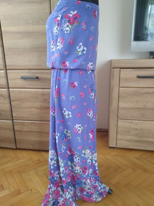 Długa sukienka Next w kwiaty 40