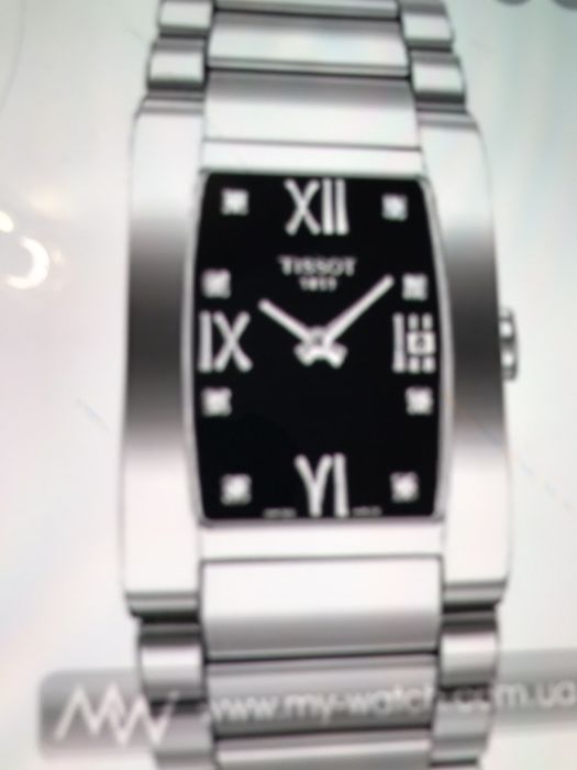 Часы  Швейцарские женские с  8 брильянтами Tissot