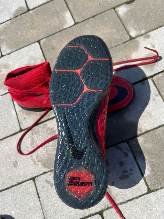 Buty piłkarskie Adidas predator freak demonskin oraz Nike HypervenomX