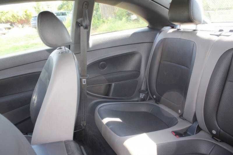 2015 Volkswagen Beetle 1.8T Classic PZEV