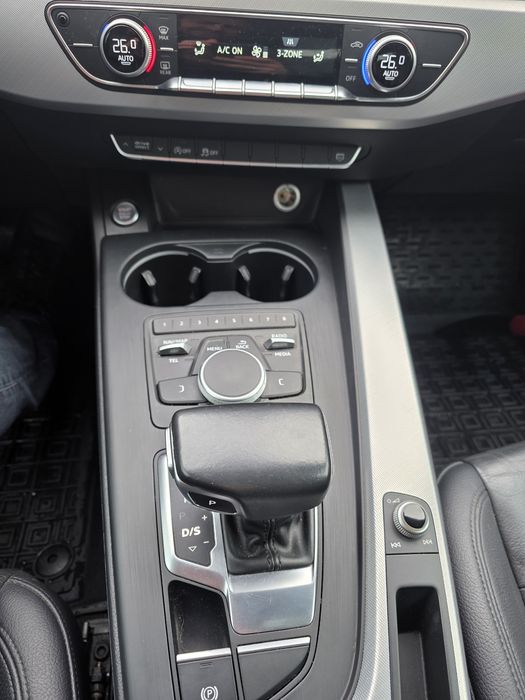 Ауді а4 б9продам.