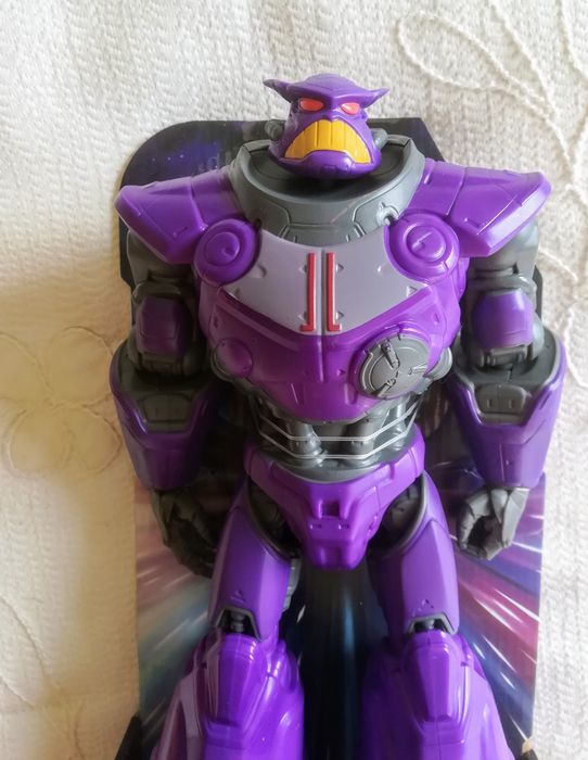 Figura Zurg do filme Toy Story.  Disney.  Robot Pixar de 30 cm.  nove.