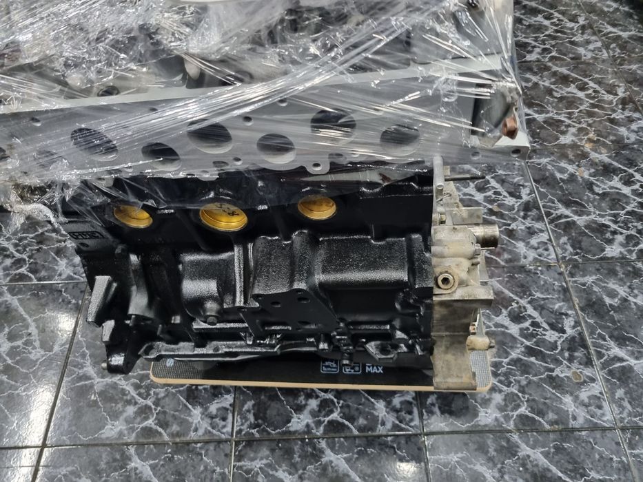 motor reconstruído  Mitsubishi  2.5  8v ref: 4D56T