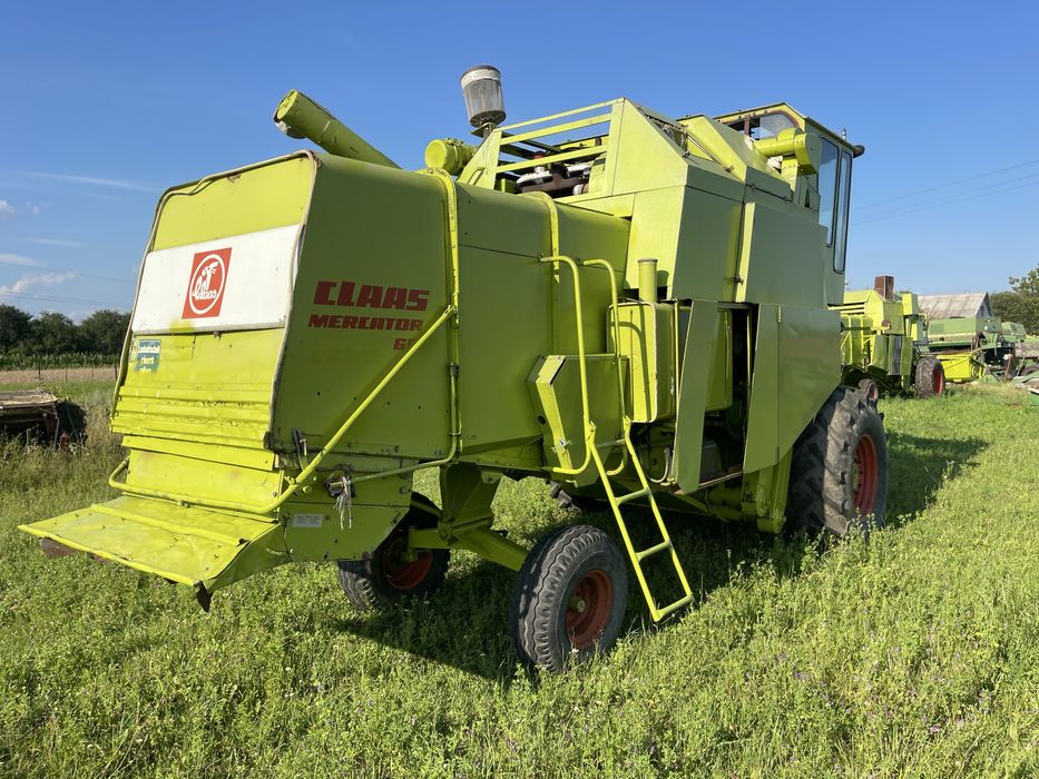 Зерно збиральний комбайн Клас меркатор 60