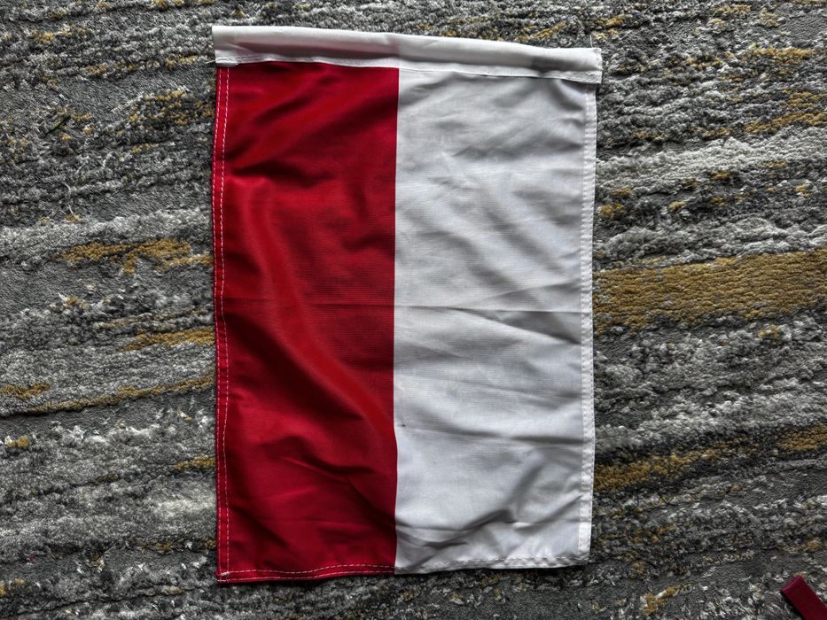 Flagi Polski dwie za 5 zł