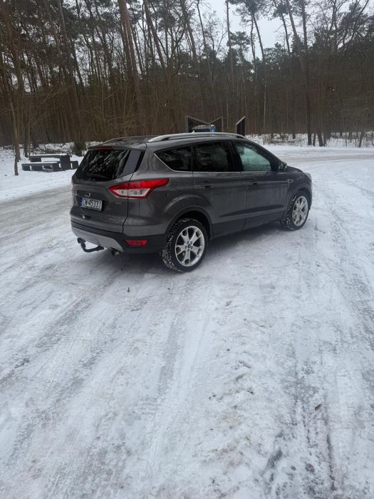 Ford Kuga 1.6 benzyna
