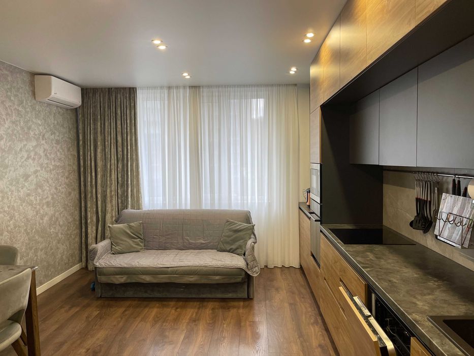 Продам квартиру .