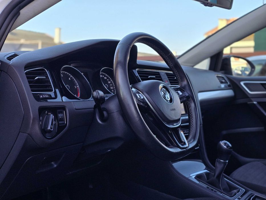 VOLKSWAGEN GOLF 7 CUP 1.6TDI 110CV "LOOK GTI" "FULL EXTRAS"