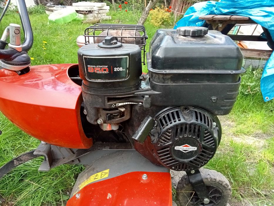 Glebogryzarka Pubert Vario 60BC3 Briggs&Stratton + zestaw do orania