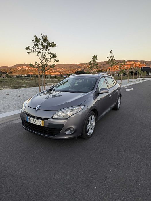 Renault Megane 3 - Break 1.5DCI 110CV (CAIXA DE 6) - Revisão feita, pintura e interiores em boa estado