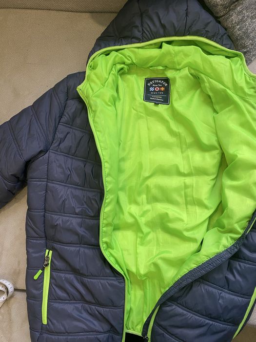 Продам куртку на осень